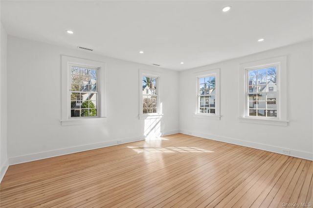 26 Latimer, Bronxville, NY 10708