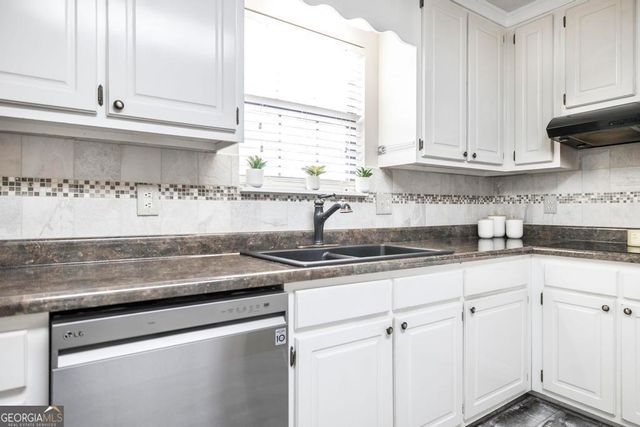 925 W Tanglewood Drive, Dublin, GA 31021