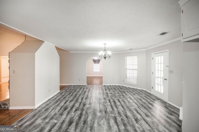 925 W Tanglewood Drive, Dublin, GA 31021