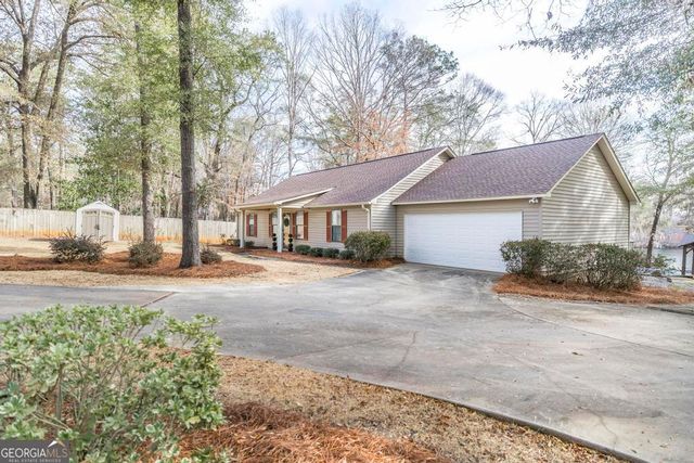 925 W Tanglewood Drive, Dublin, GA 31021