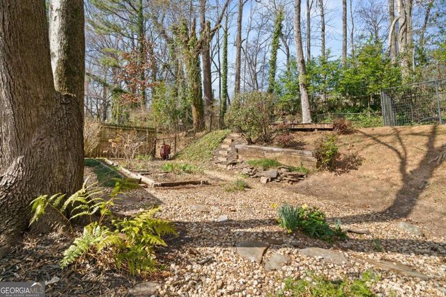 2772 Saint Charles Lane NW, Kennesaw, GA 30144