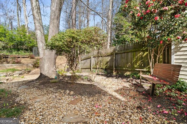 2772 Saint Charles Lane NW, Kennesaw, GA 30144