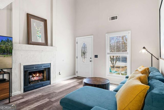 2772 Saint Charles Lane NW, Kennesaw, GA 30144