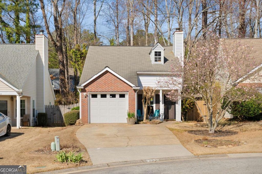 2772 Saint Charles Lane NW, Kennesaw, GA 30144