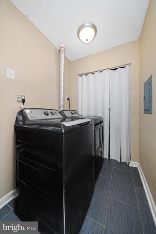 28 GAIL RD, New Castle, DE 19720