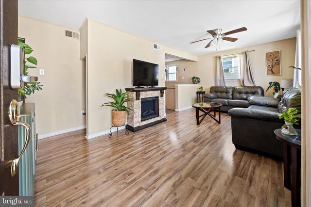 28 GAIL RD, New Castle, DE 19720