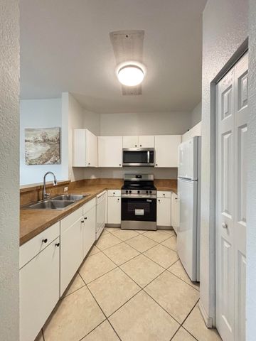 3080 Grandiflora Drive, Greenacres, FL 33467