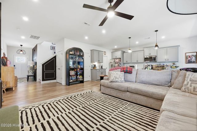160 Falkirk Court, Carthage, NC 28327