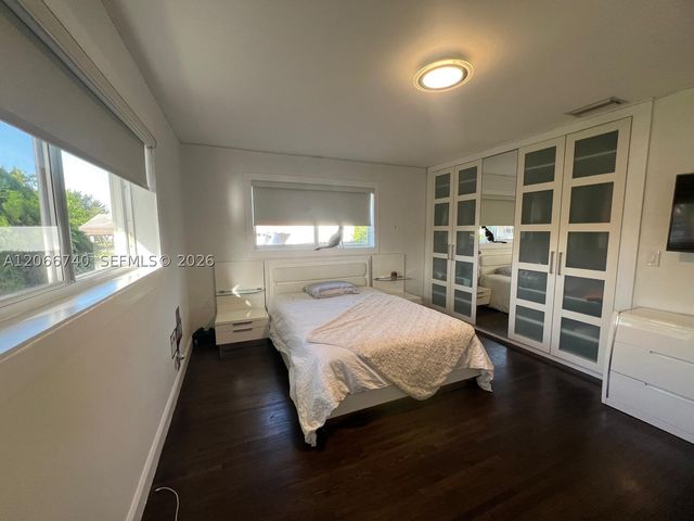 3460 Buchanan St, Hollywood, FL 33021