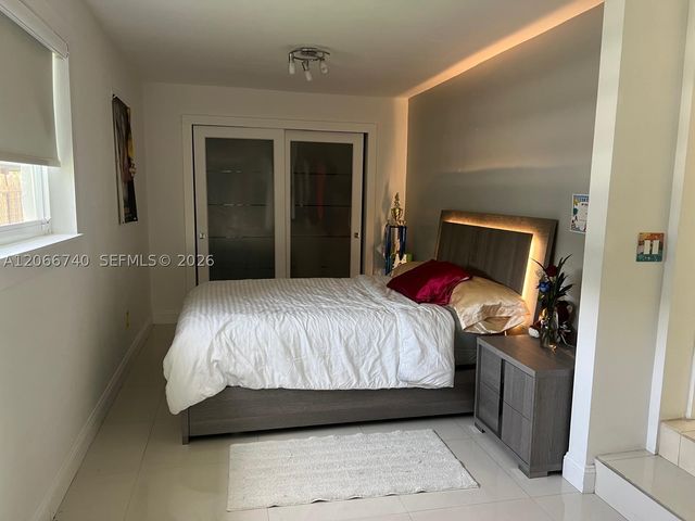 3460 Buchanan St, Hollywood, FL 33021