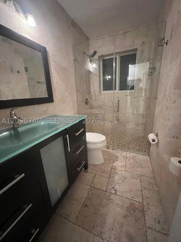 3460 Buchanan St, Hollywood, FL 33021