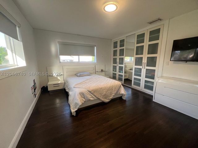 3460 Buchanan St, Hollywood, FL 33021