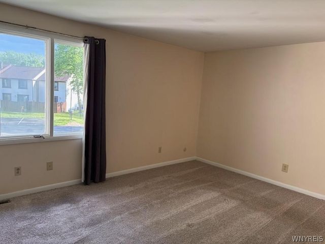 1251 Charlesgate Circle, Amherst, NY 14051