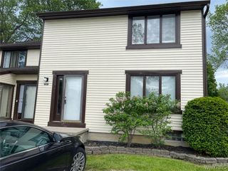 1251 Charlesgate Circle, Amherst, NY 14051