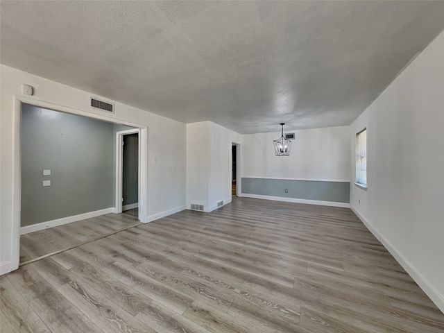 836 Misty Glen Lane, Dallas, TX 75232