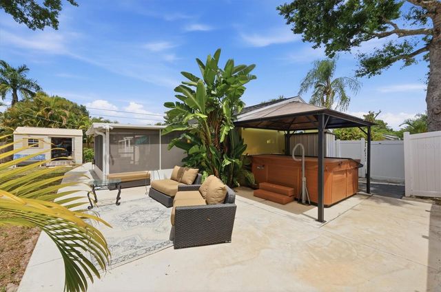 4166 POMPANO ROAD, Venice, FL 34293