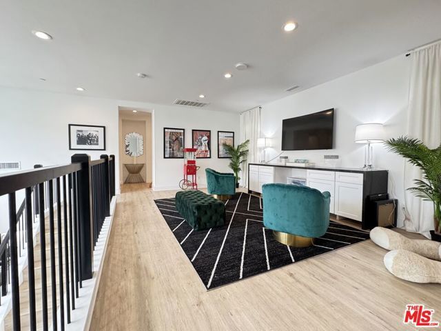 12316 N Finch Court, Porter Ranch (los Angeles), CA 91326