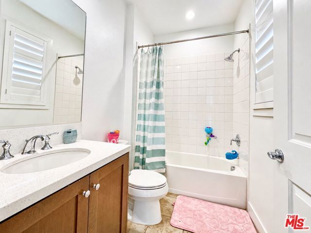 12316 N Finch Court, Porter Ranch (los Angeles), CA 91326