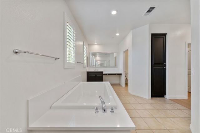 6956 La Rochelle Way, Chino, CA 91710