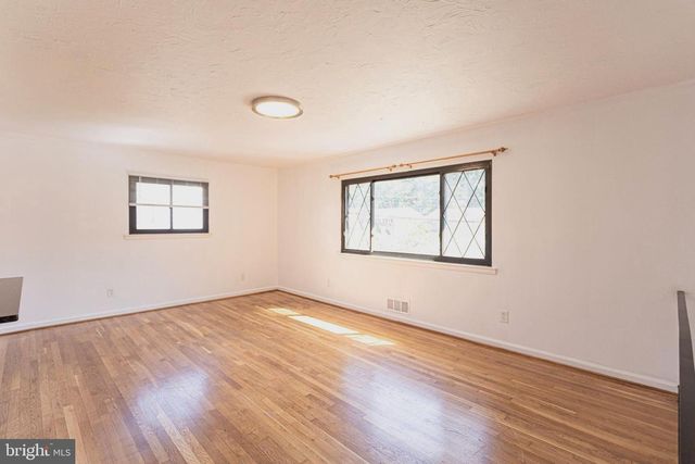 4203 LYONS ST, Temple Hills, MD 20748