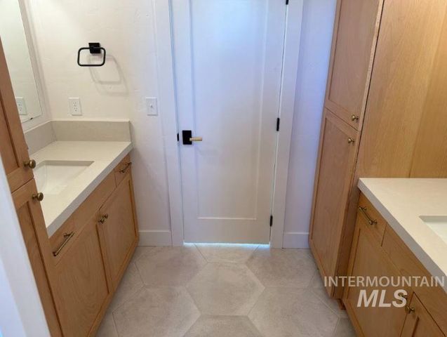 755 W Wrangler, Meridian, ID 83646