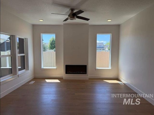 755 W Wrangler, Meridian, ID 83646