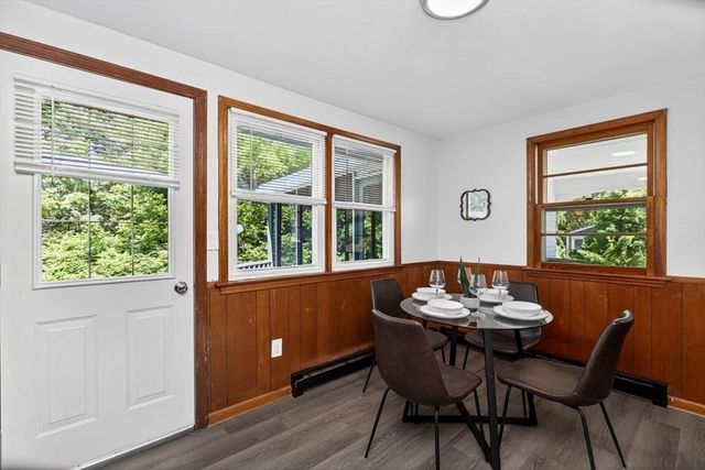 60 Pinedale St, Southbridge, MA 01550