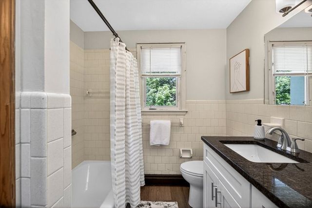 60 Pinedale St, Southbridge, MA 01550