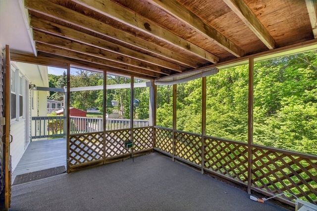 60 Pinedale St, Southbridge, MA 01550