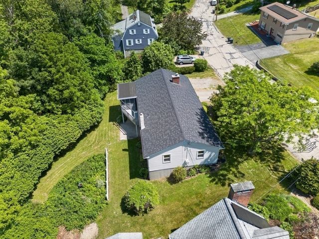 60 Pinedale St, Southbridge, MA 01550