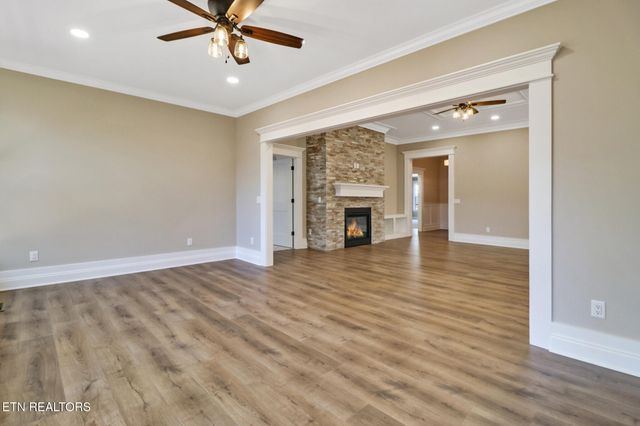 116 Highgate Drive, Crossville, TN 38558