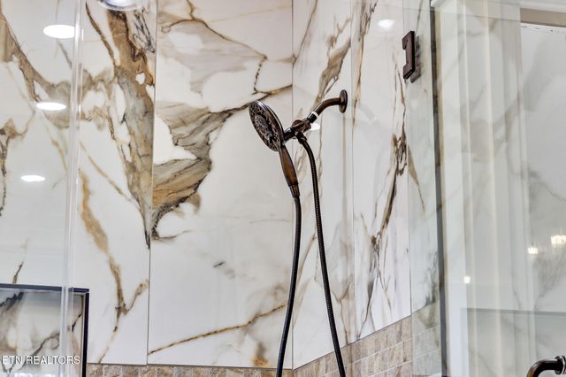 116 Highgate Drive, Crossville, TN 38558