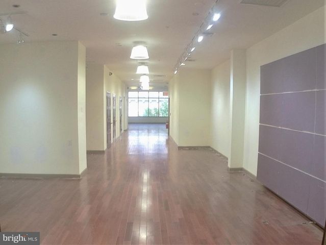 718 CHESTNUT ST, Philadelphia, PA 19106