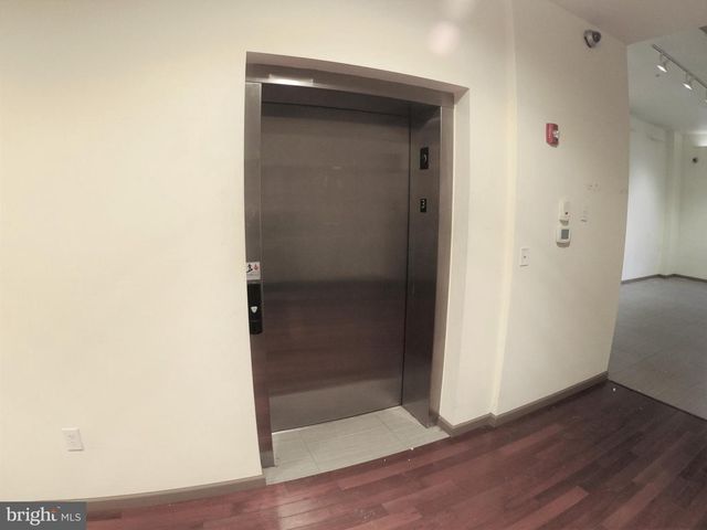 718 CHESTNUT ST, Philadelphia, PA 19106