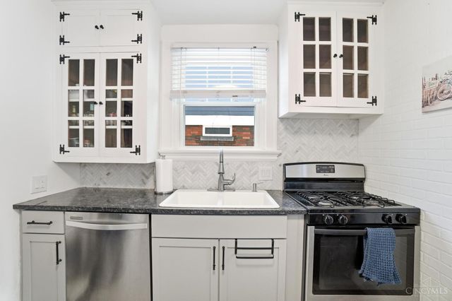 3110 Kinmont Street, Cincinnati, OH 45208