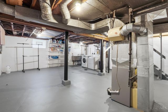 3110 Kinmont Street, Cincinnati, OH 45208