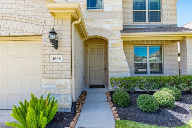 1608 Nacogdoches Valley Drive, League City, TX 77573