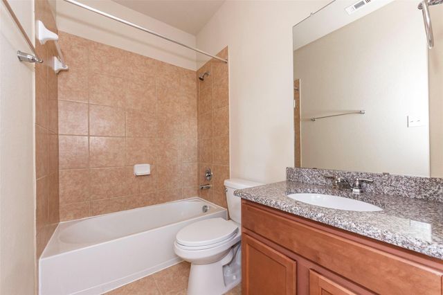 1608 Nacogdoches Valley Drive, League City, TX 77573