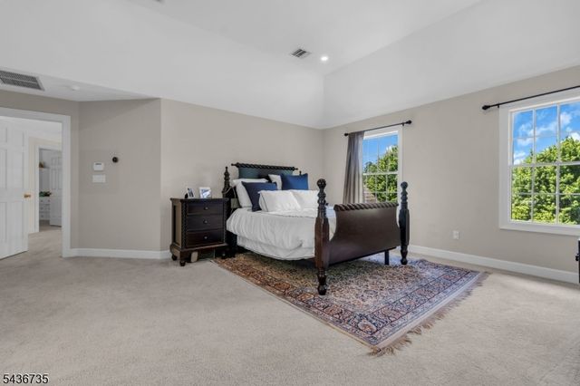 66 Beachmont Terrace, North Caldwell Boro, NJ 07006