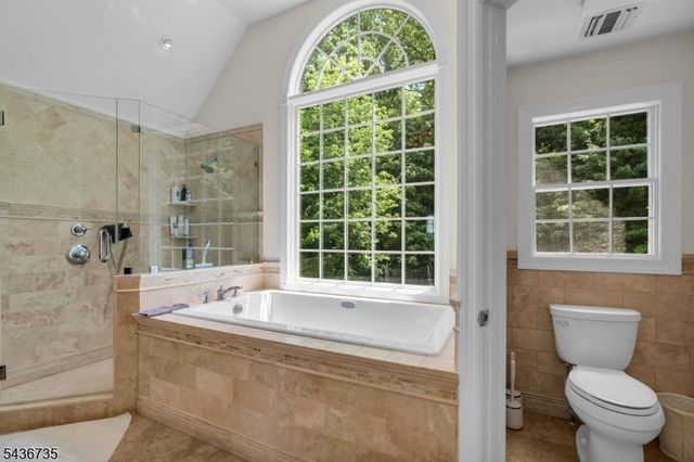 66 Beachmont Terrace, North Caldwell Boro, NJ 07006