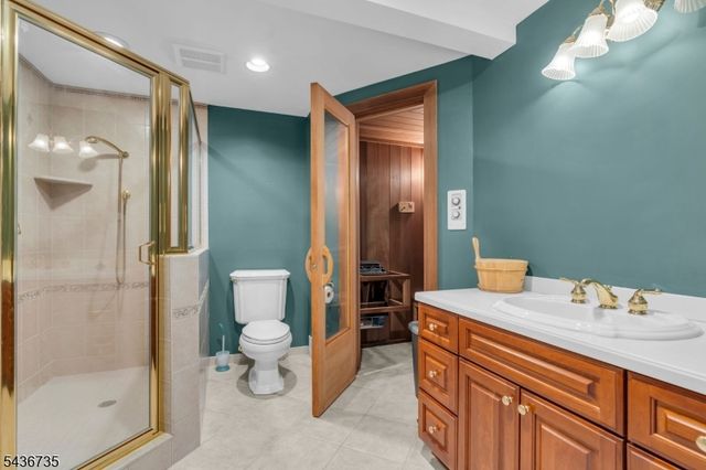 66 Beachmont Terrace, North Caldwell Boro, NJ 07006