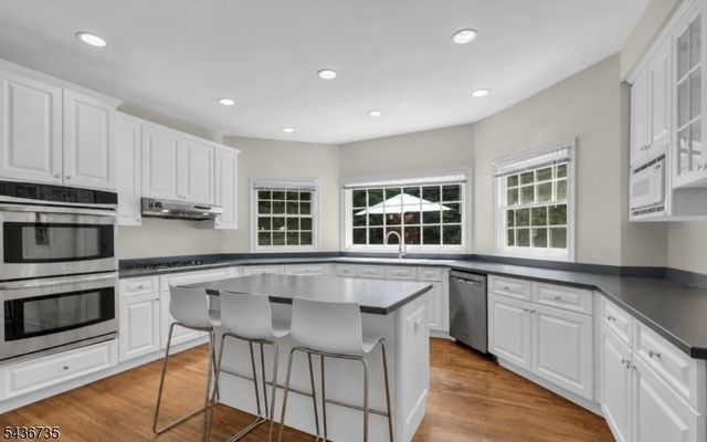 66 Beachmont Terrace, North Caldwell Boro, NJ 07006