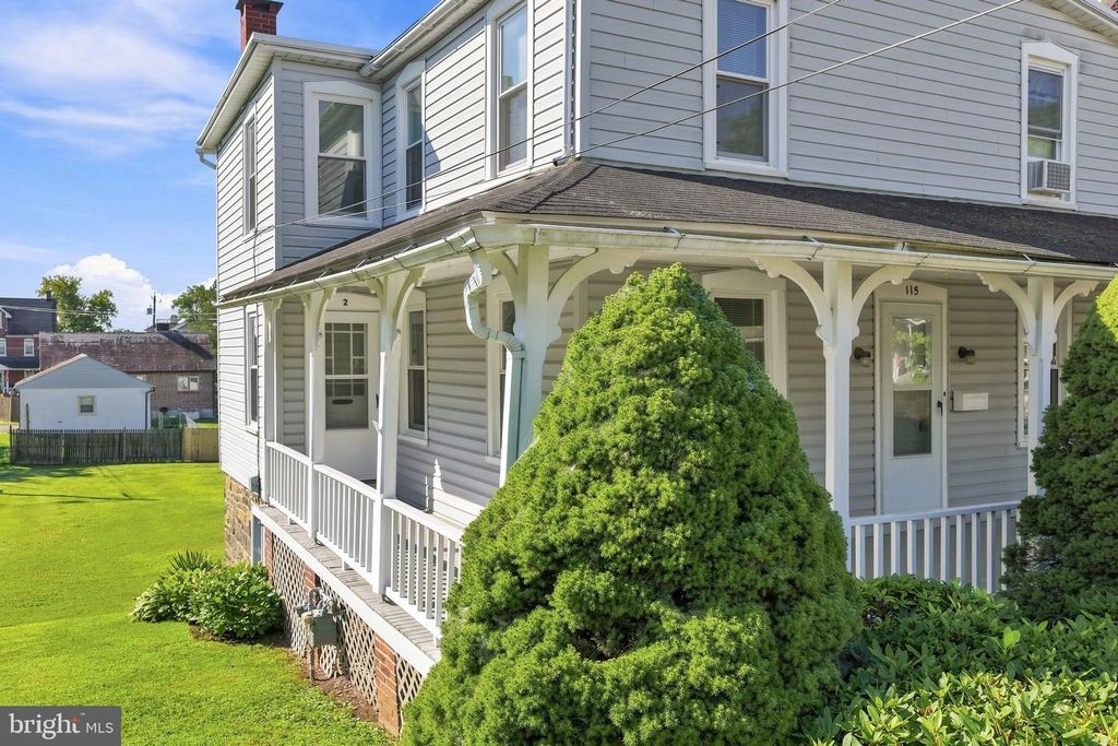 115 S 4TH ST, PERKASIE, PA 18944 — photo 4