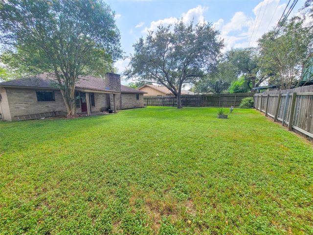 214 Williamsburg Avenue, Victoria, TX 77904