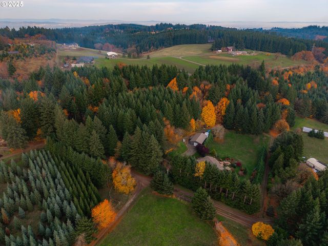 17200 Ne SLOPE Ln, Newberg, OR 97132