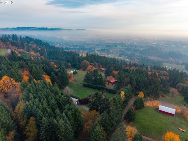 17200 Ne SLOPE Ln, Newberg, OR 97132