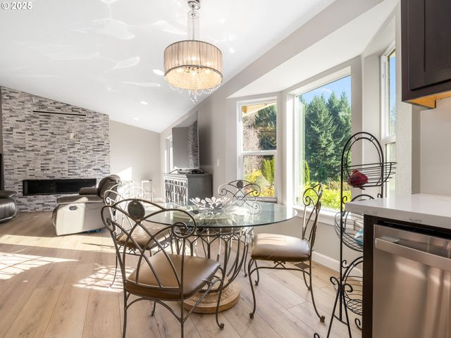 17200 Ne SLOPE Ln, Newberg, OR 97132