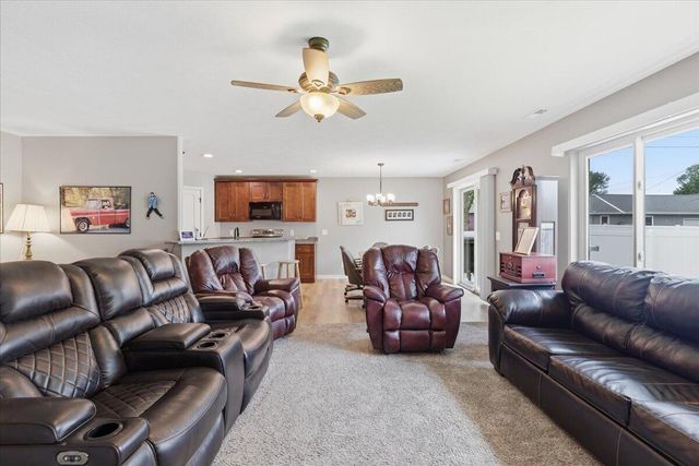 1220 N 29TH Street, Council Bluffs, IA 51501