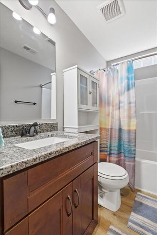 1220 N 29TH Street, Council Bluffs, IA 51501