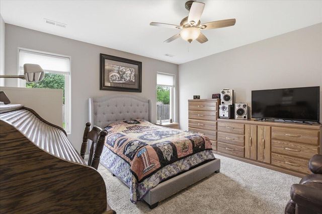 1220 N 29TH Street, Council Bluffs, IA 51501
